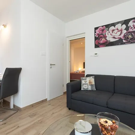 Apartman Ruza Veglia Exterior foto